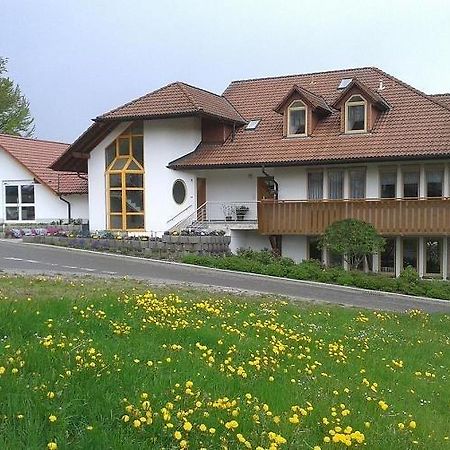 Dzt-Schwarzwaldhotel Garni Unterkirnach Exterior foto